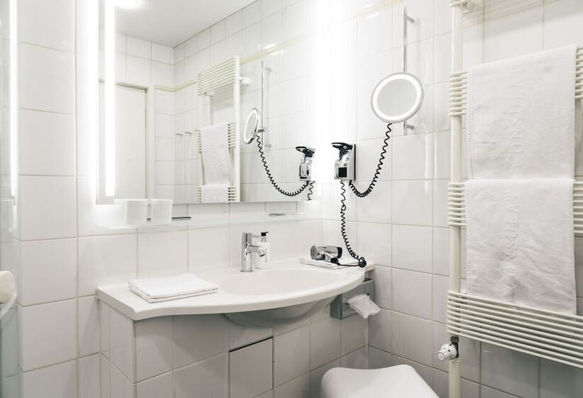 فندق Consulat Des Weins