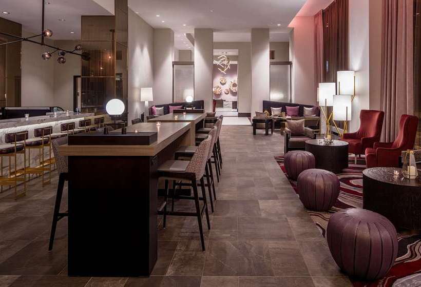 هتل Embassy Suites By Hilton Minneapolis Downtown