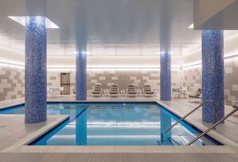 هتل Embassy Suites By Hilton Minneapolis Downtown