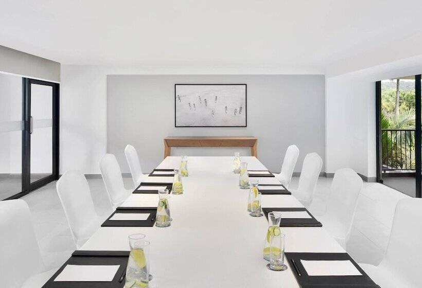 호텔 Fairfield By Marriott Goa Anjuna