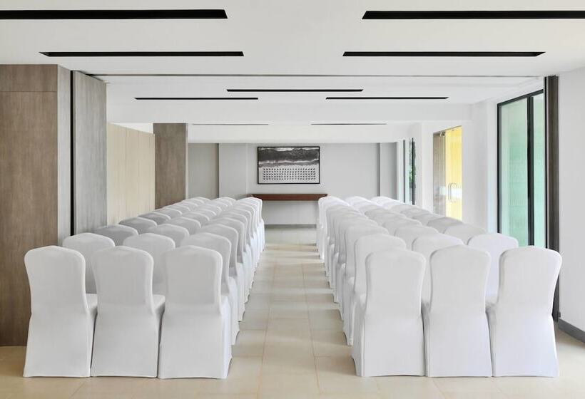 호텔 Fairfield By Marriott Goa Anjuna