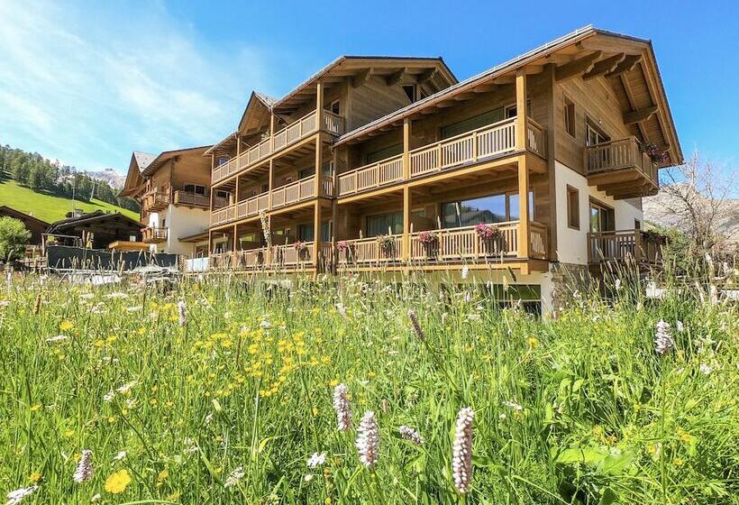 בית מלון כפרי Francesin Active