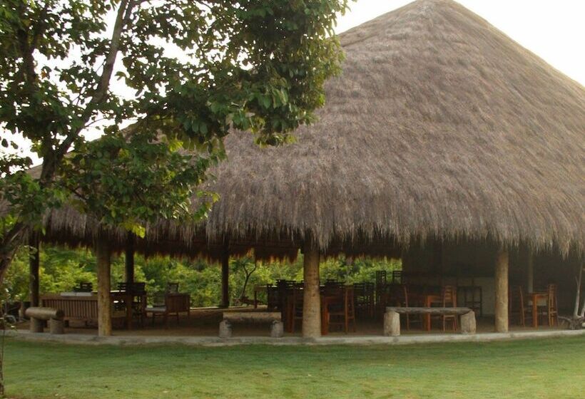 호텔 Giman Free Beach Resort