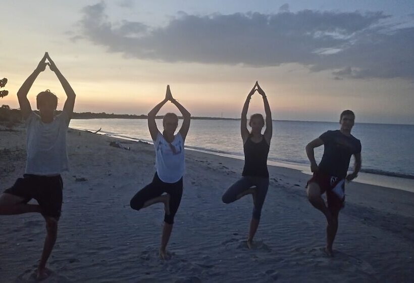 호텔 Giman Free Beach Resort