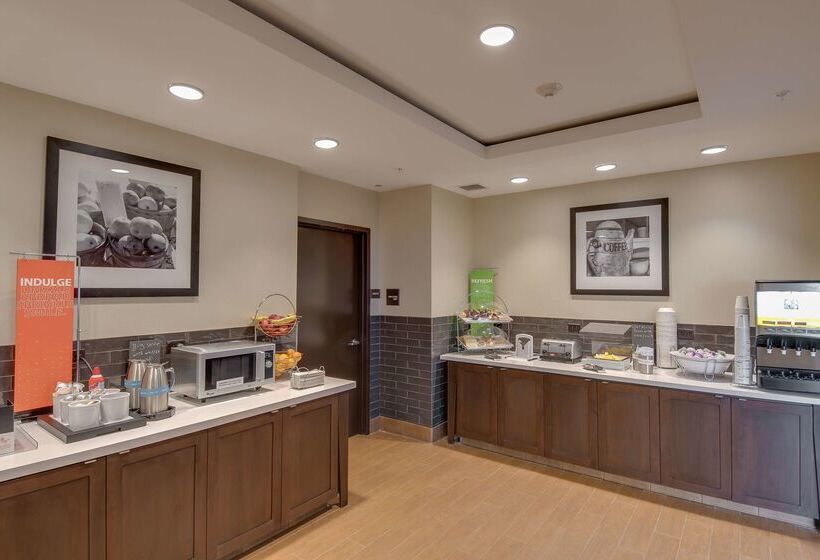בית מלון כפרי Hampton Inn & Suites Los Angeles   Glendale