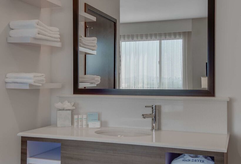 فندق Hampton Inn & Suites Los Angeles   Glendale