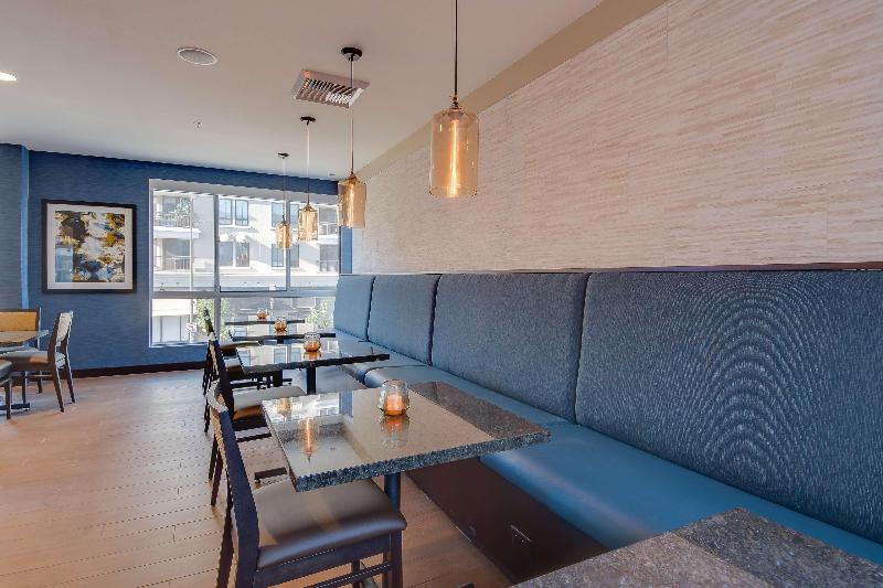 فندق Hampton Inn & Suites Los Angeles   Glendale