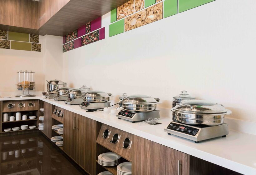 ホテル Hampton Inn By Hilton Irapuato