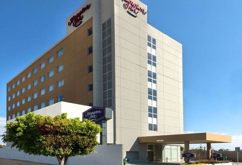 هتل Hampton Inn By Hilton Irapuato