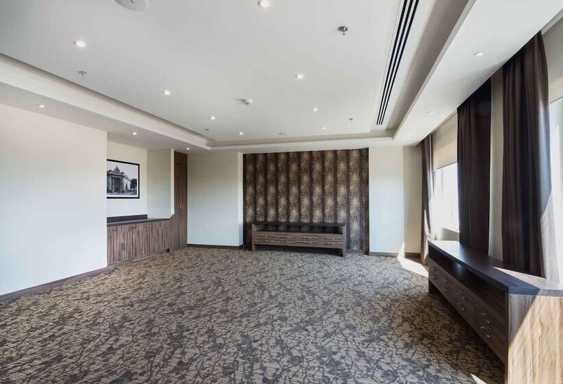 ホテル Hampton Inn By Hilton Irapuato