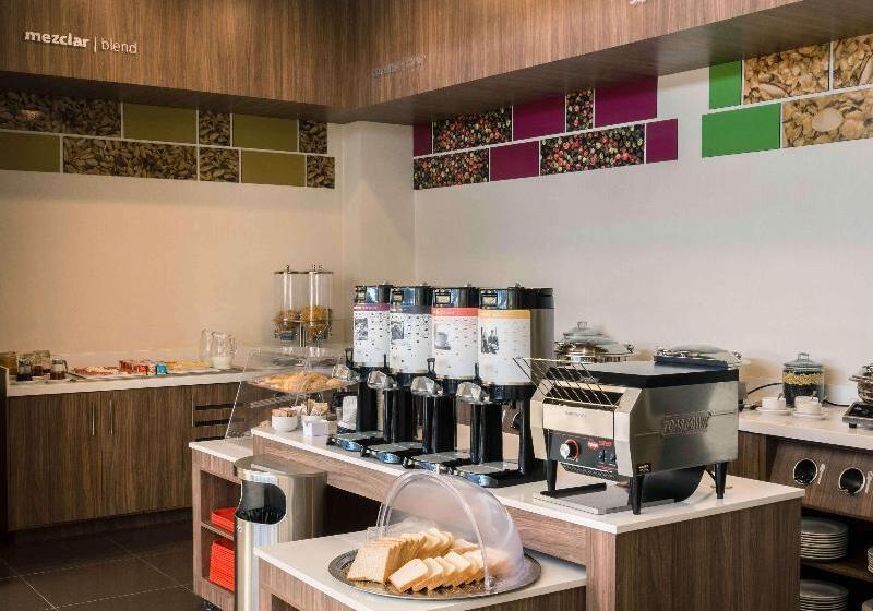 ホテル Hampton Inn By Hilton Irapuato