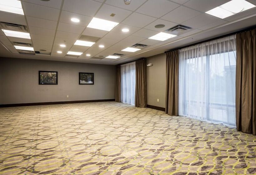 هتل Hampton Inn & Suites Hammond