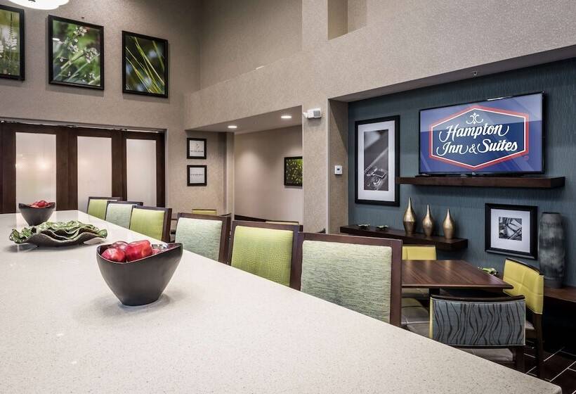 هتل Hampton Inn & Suites Hammond