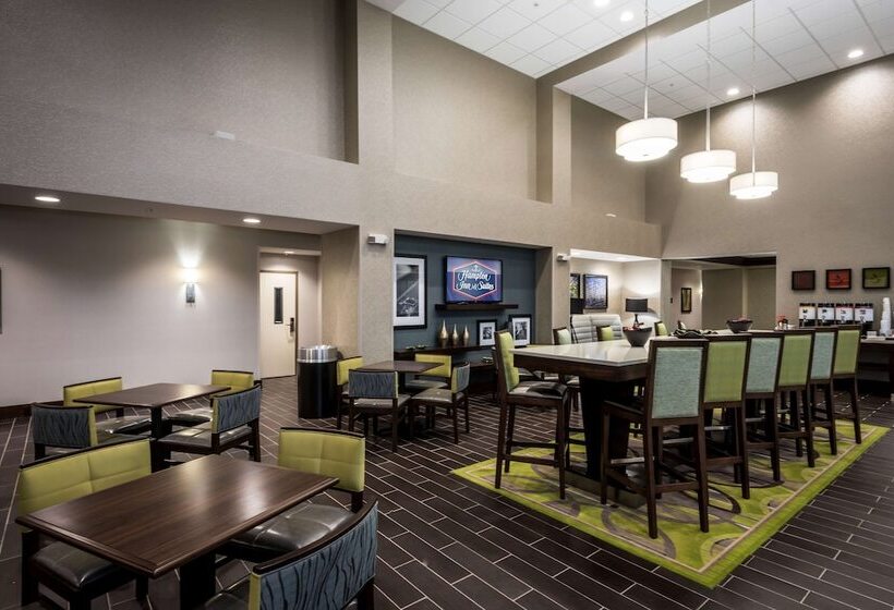 هتل Hampton Inn & Suites Hammond