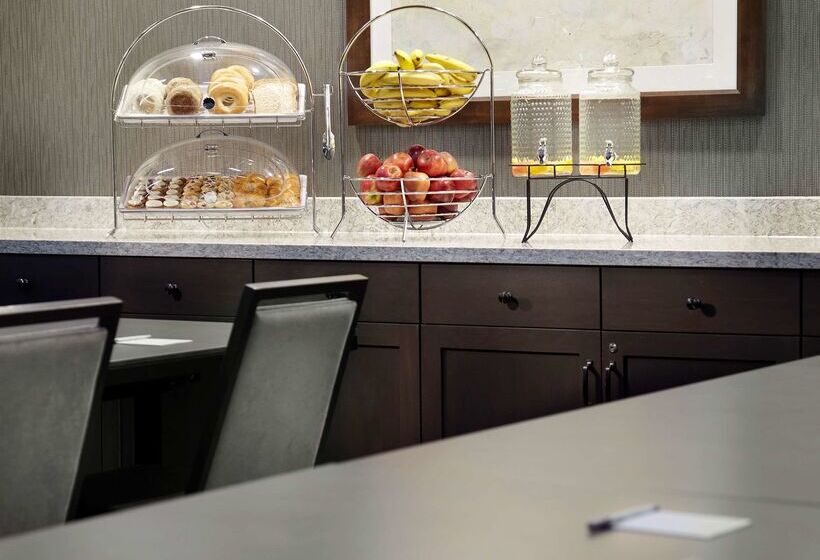 فندق Hampton Inn & Suites Pittsburgh Airport South–settlers Ridge