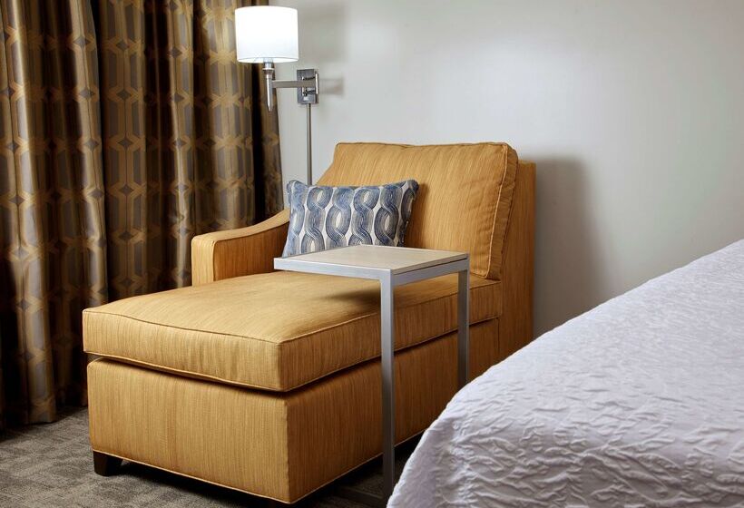 فندق Hampton Inn & Suites Pittsburgh Airport South–settlers Ridge
