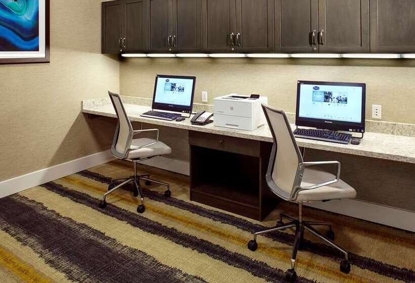 فندق Hampton Inn & Suites Pittsburgh Airport South–settlers Ridge