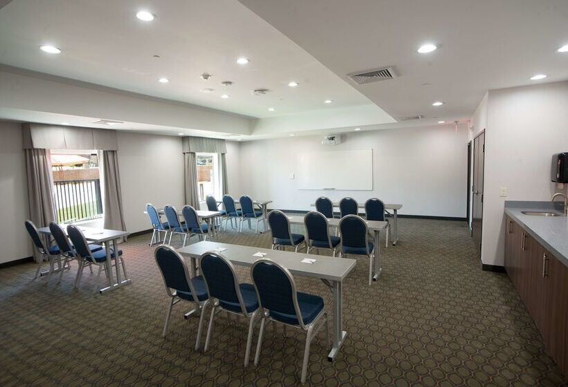 فندق Hampton Inn & Suites Stillwater West