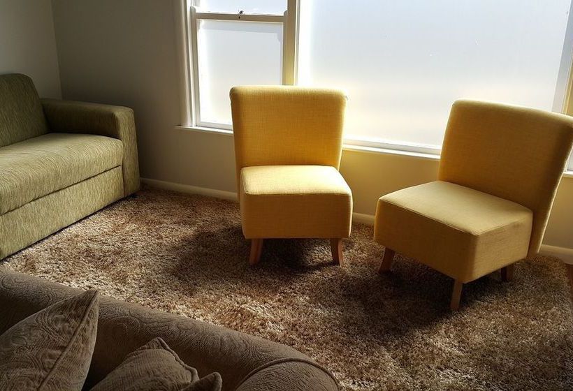 Отель Holiday Homes On Grey St