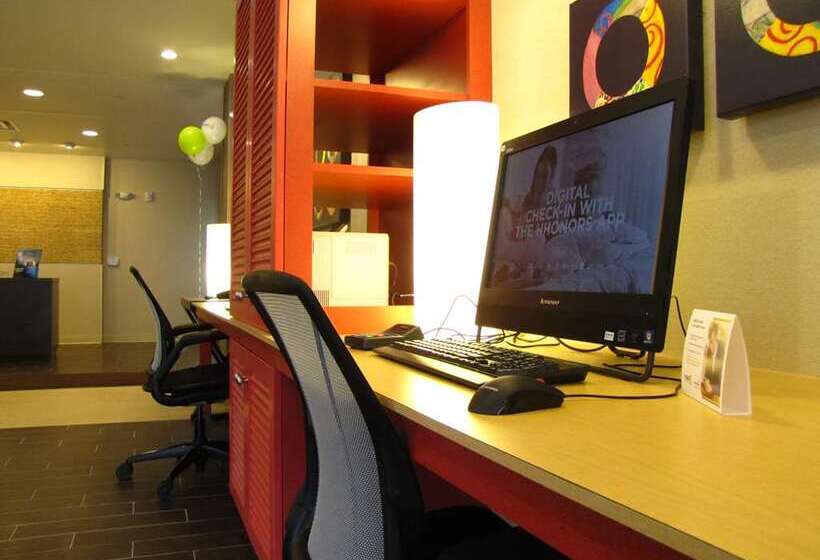 호텔 Home2 Suites By Hilton Cleveland Beachwood