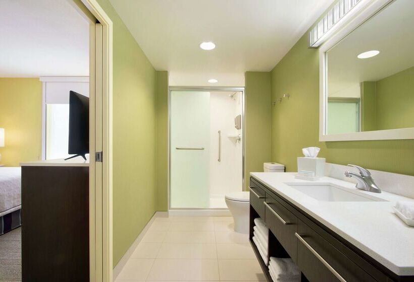 בית מלון כפרי Home2 Suites By Hilton Fort St. John