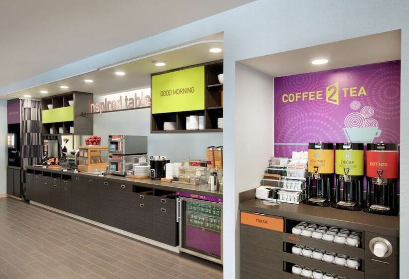 בית מלון כפרי Home2 Suites By Hilton Fort St. John