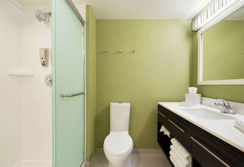 בית מלון כפרי Home2 Suites By Hilton Fort St. John