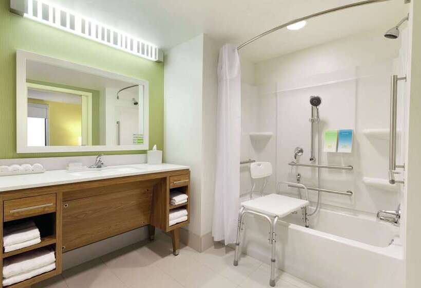 Отель Home2 Suites By Hilton La Crosse