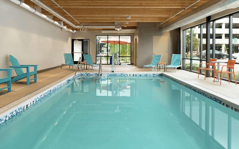 Отель Home2 Suites By Hilton La Crosse