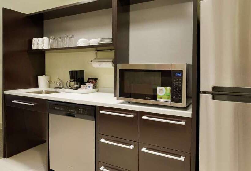 Отель Home2 Suites By Hilton La Crosse