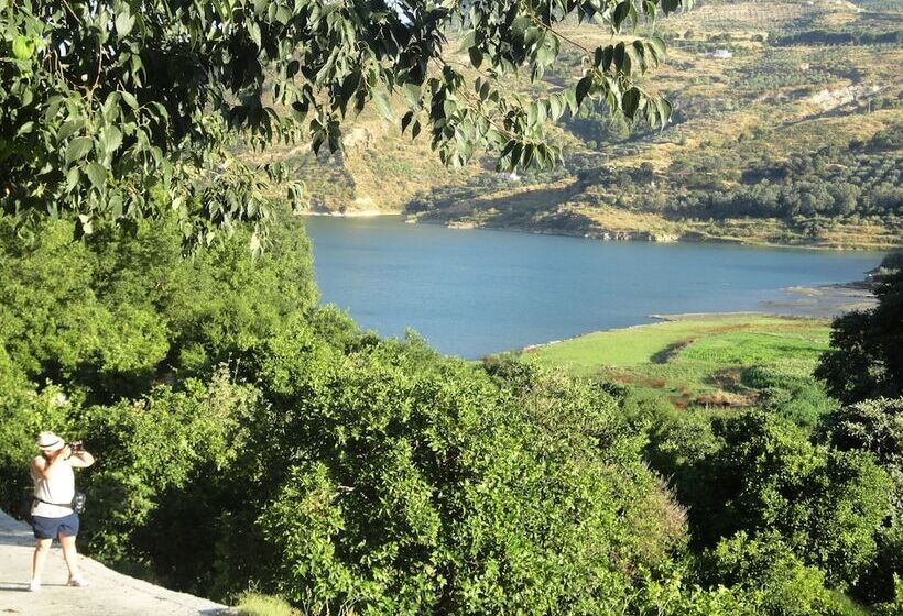 فندق Hostal Y Apartamento Rural Los Naranjos