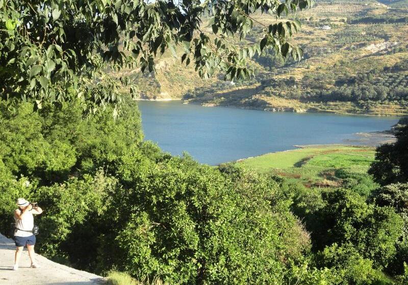 فندق Hostal Y Apartamento Rural Los Naranjos