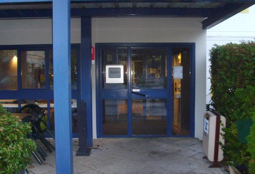 בית מלון כפרי Ibis Budget L'isle Adam