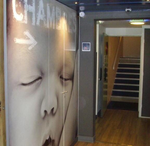 בית מלון כפרי Ibis Budget L'isle Adam