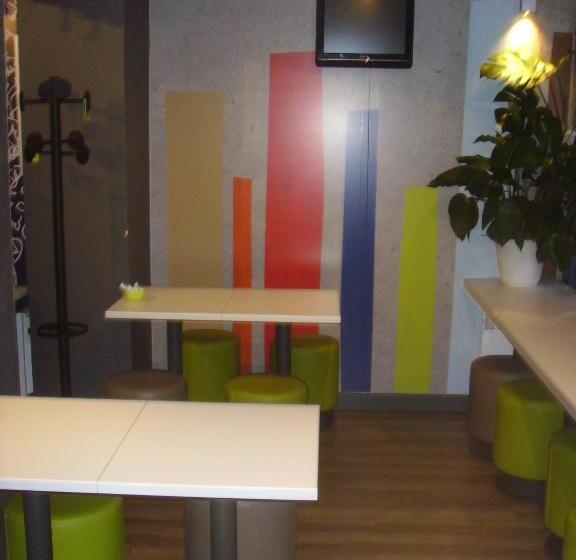 בית מלון כפרי Ibis Budget L'isle Adam