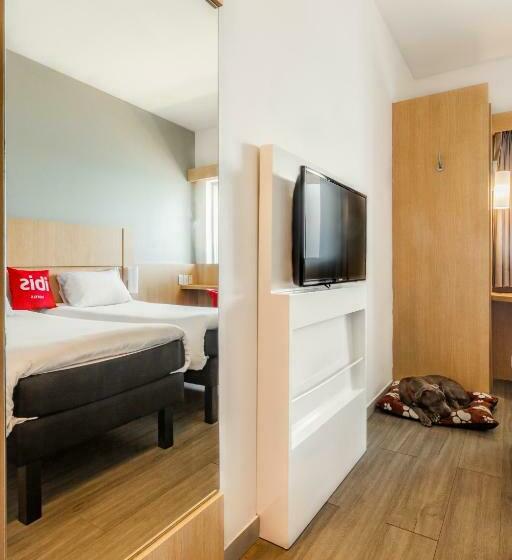 ホテル Ibis Cartagena Marbella