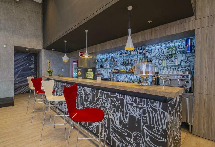 ホテル Ibis Cartagena Marbella