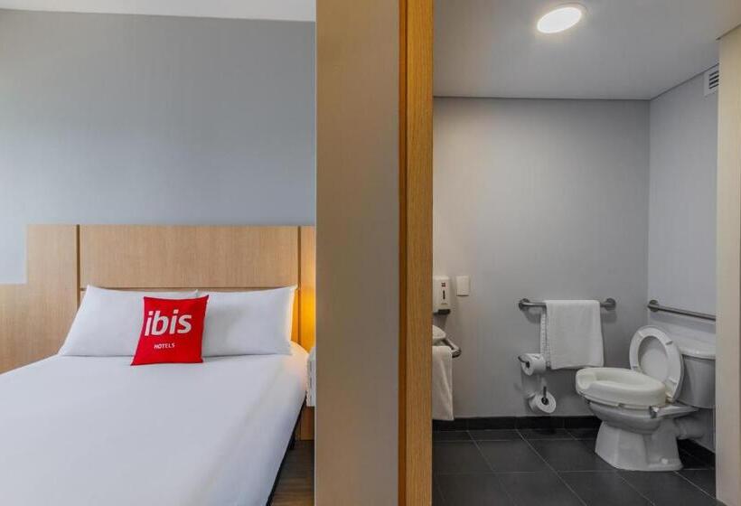 ホテル Ibis Cartagena Marbella