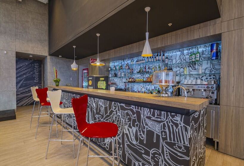 ホテル Ibis Cartagena Marbella