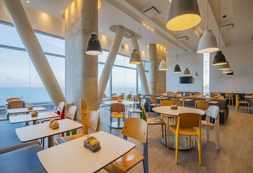 ホテル Ibis Cartagena Marbella