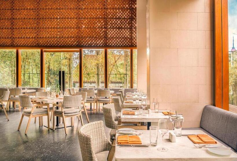 호텔 Jetwing Colombo Seven