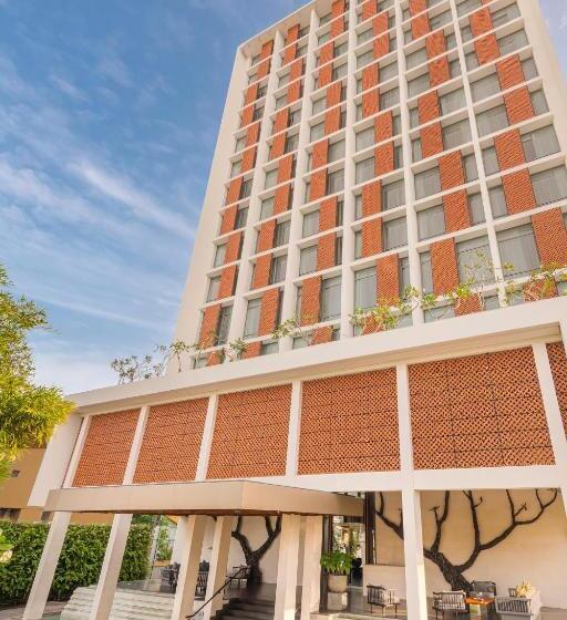 호텔 Jetwing Colombo Seven