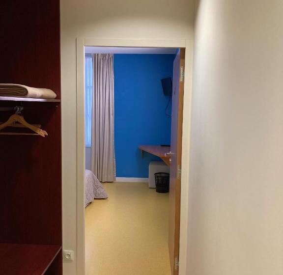 Отель L Etape De Santenay