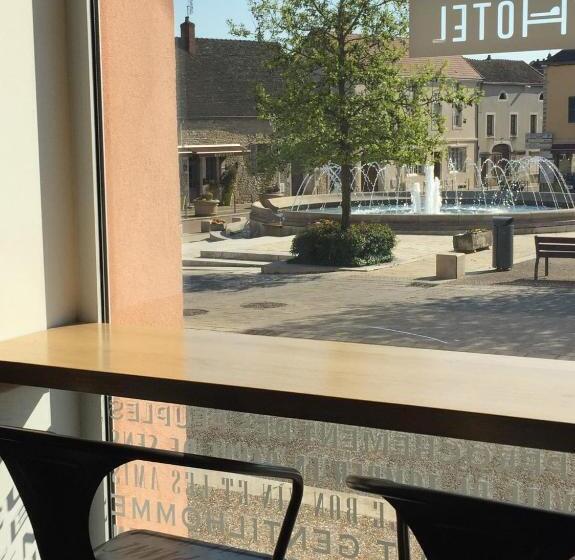 Отель L Etape De Santenay