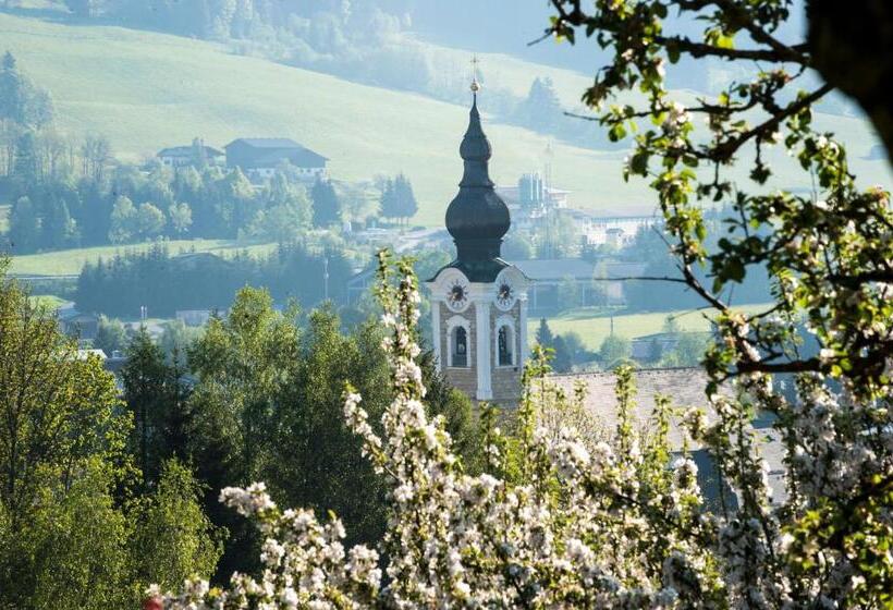 هتل Landhaus Steiner
