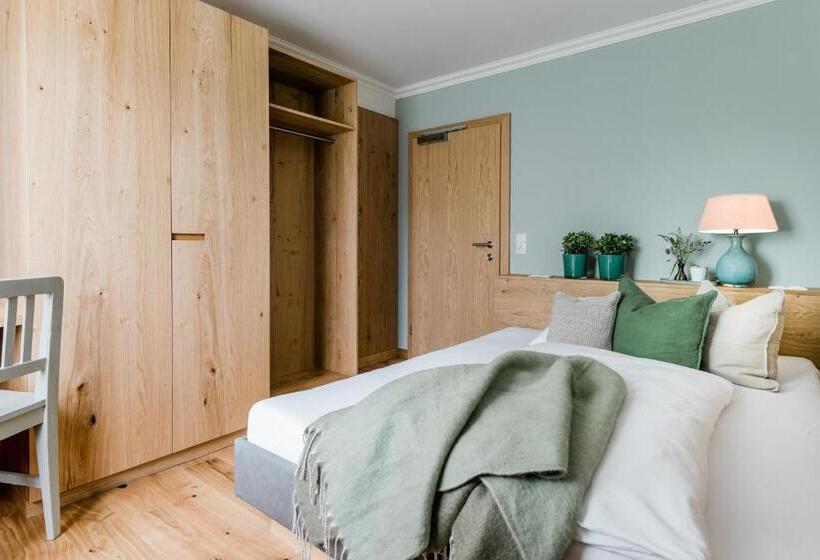 هتل Landhaus Steiner