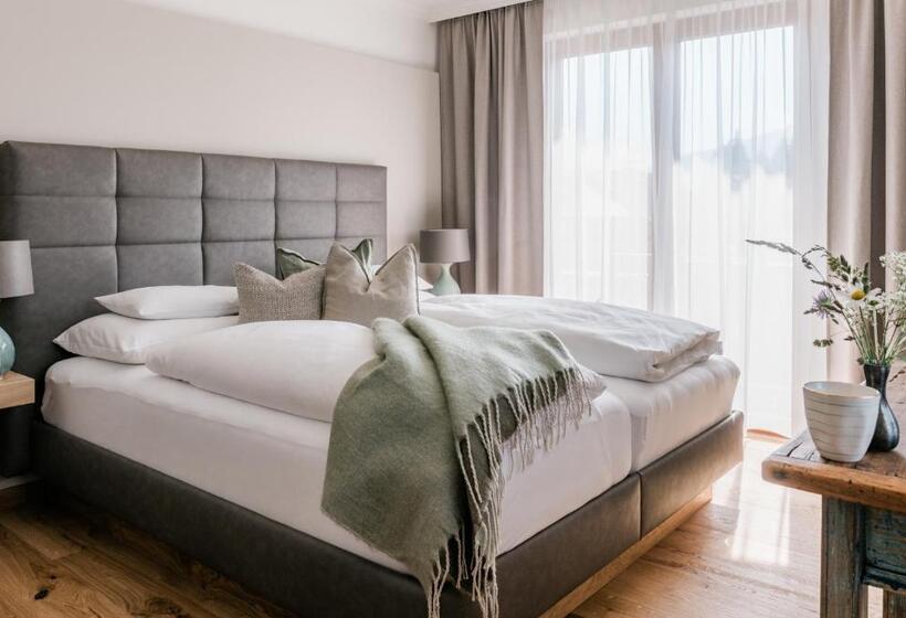 هتل Landhaus Steiner