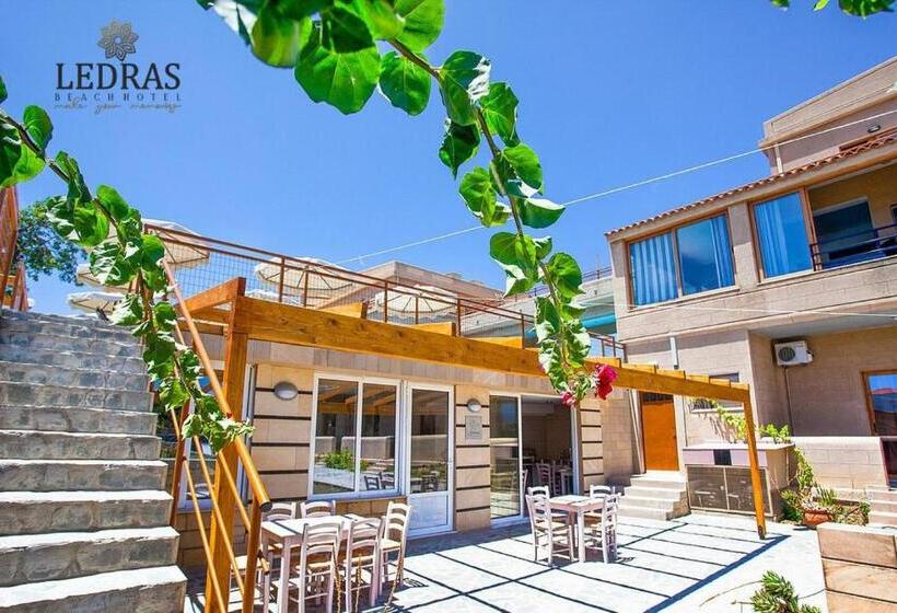 Отель Ledras Beach