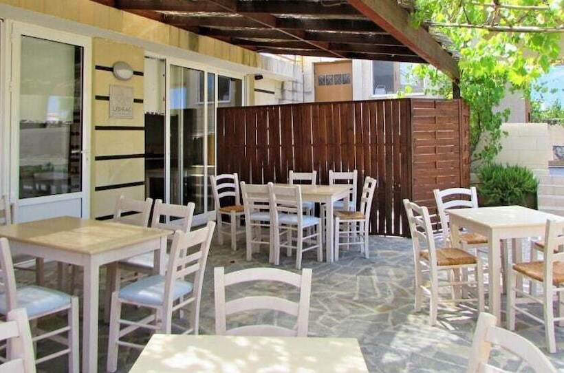 Отель Ledras Beach