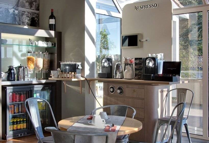 ホテル Les Secrets Château Pey La Tour   Logis Hôtels & Restaurant